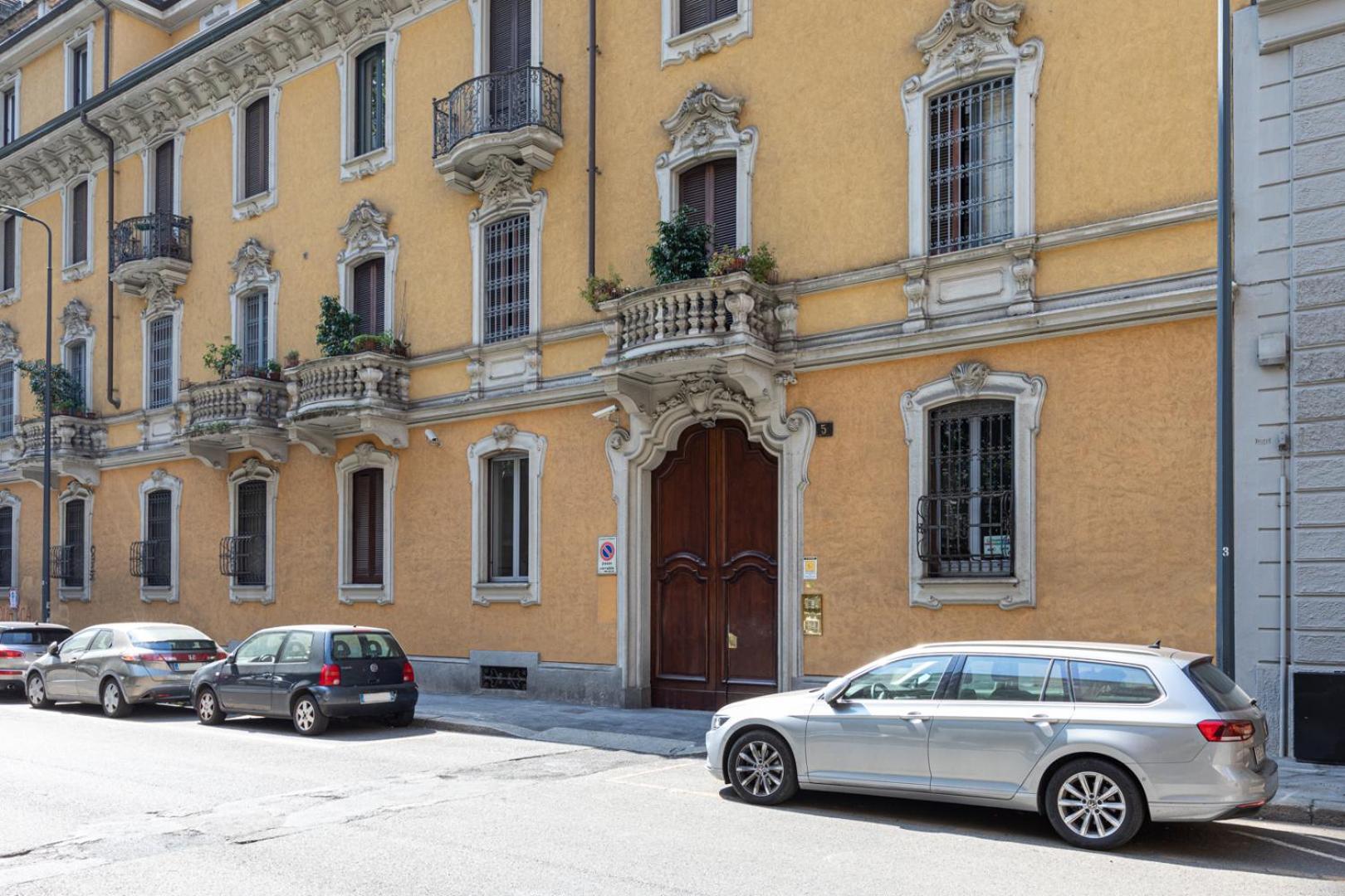 Centrale Suite With Balcony - Top Collection Milan Luaran gambar